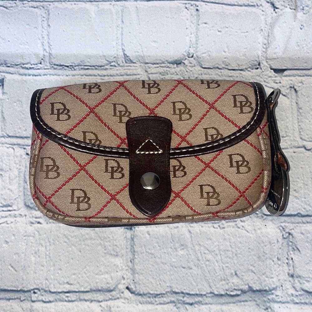 Dooney and Bourke wallet
